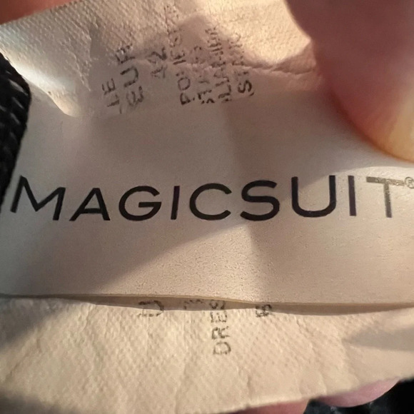 MagicSuit Women's Black Parker Tummy Control Underwire Bra Swim Dress. Size 12 - Picture 3 of 16